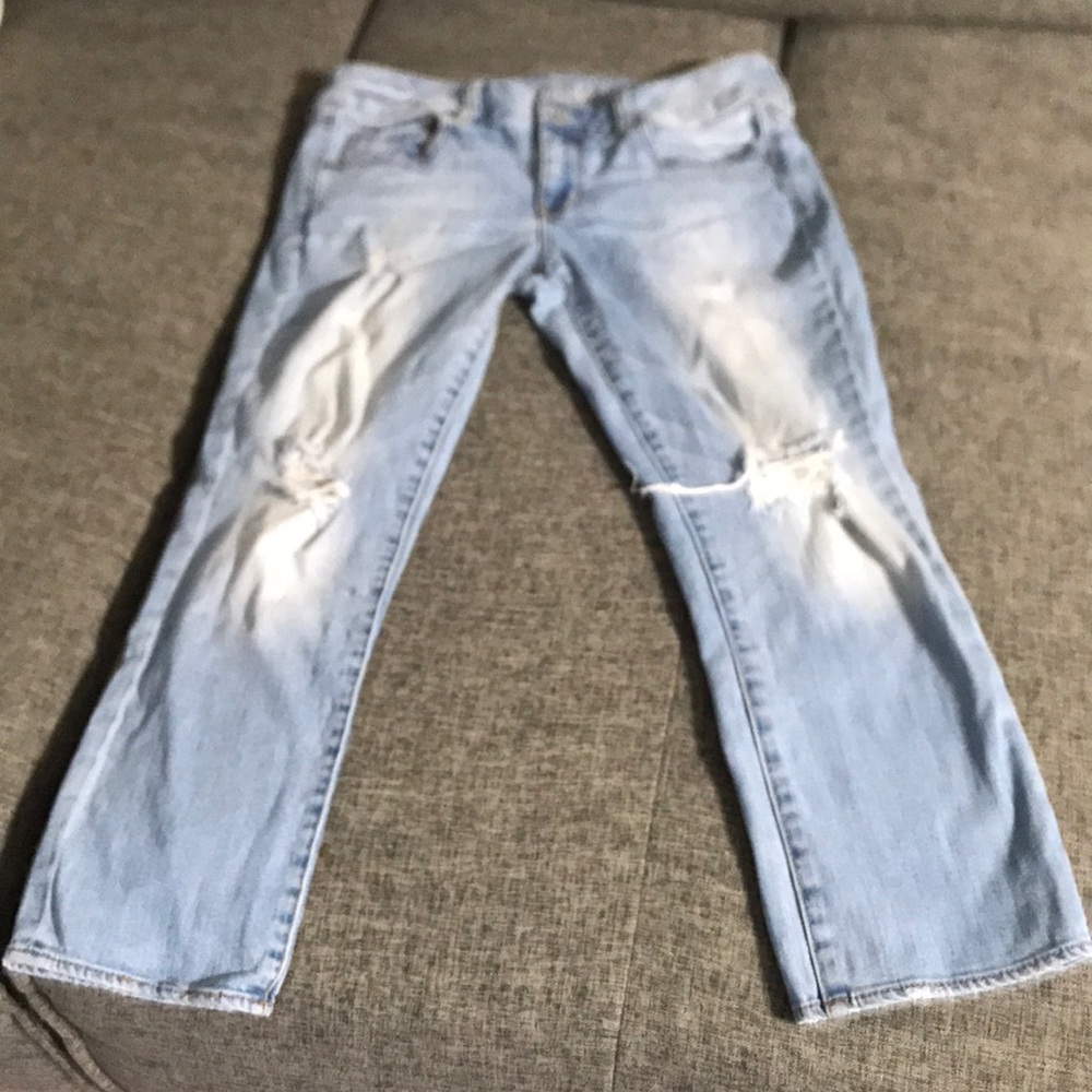 Women’s size 10 American eagle capris . Excellent condition